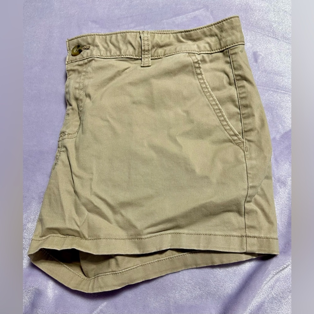 A.N.A women’s shorts.